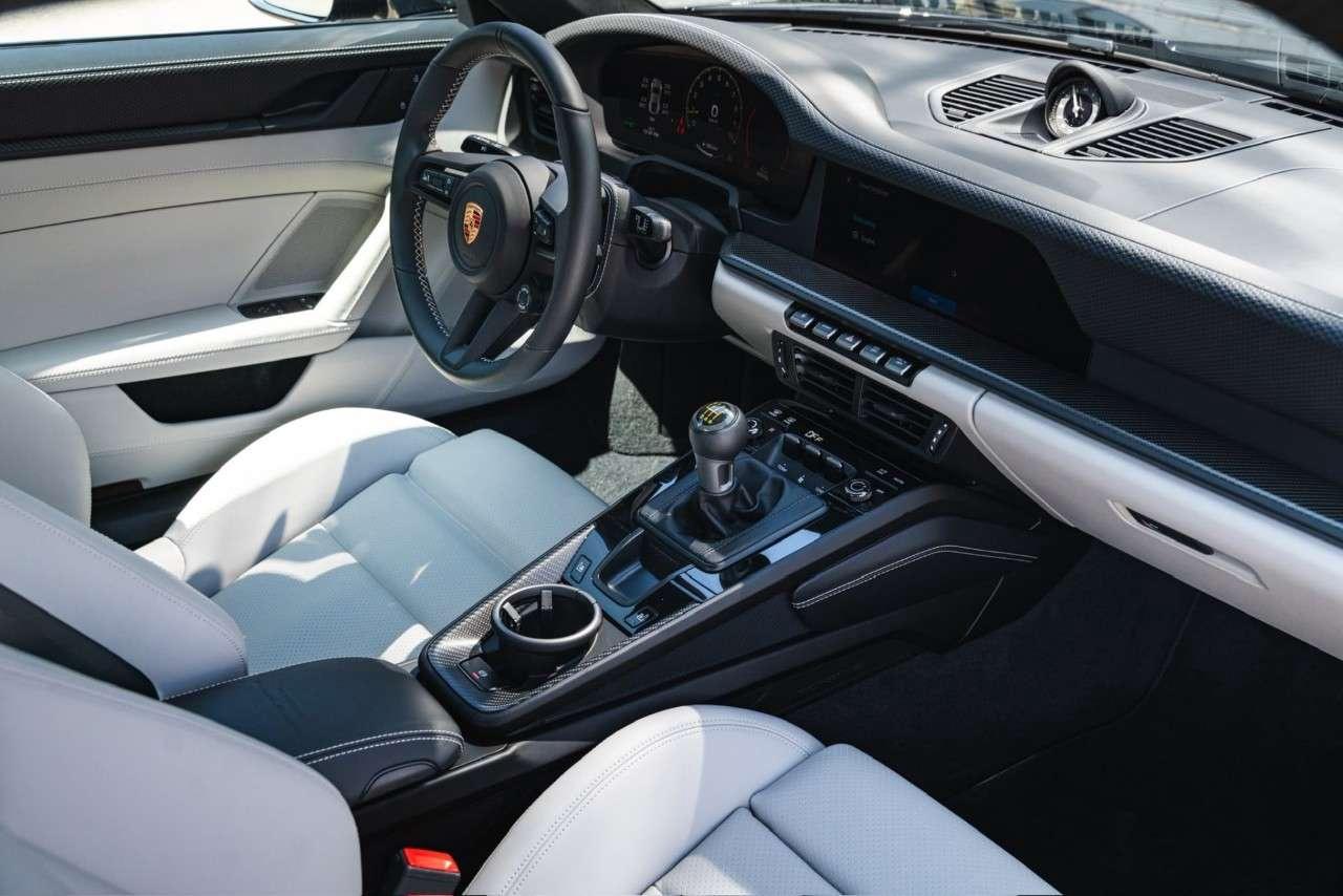 2026 Porsche 911 GT3 Coupe with Touring Package Photo