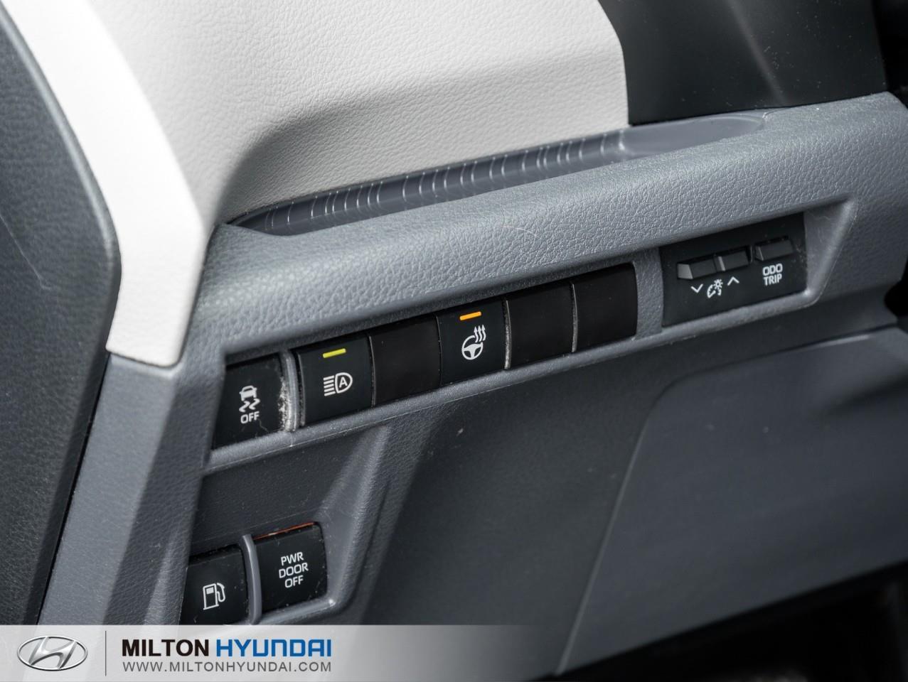 2023 Toyota Sienna XSE 7-Passenger 4dr Front-Wheel Drive Passenger Van Photo