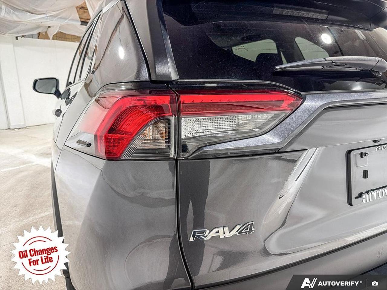 2021 Toyota RAV4 XLE AWD Photo