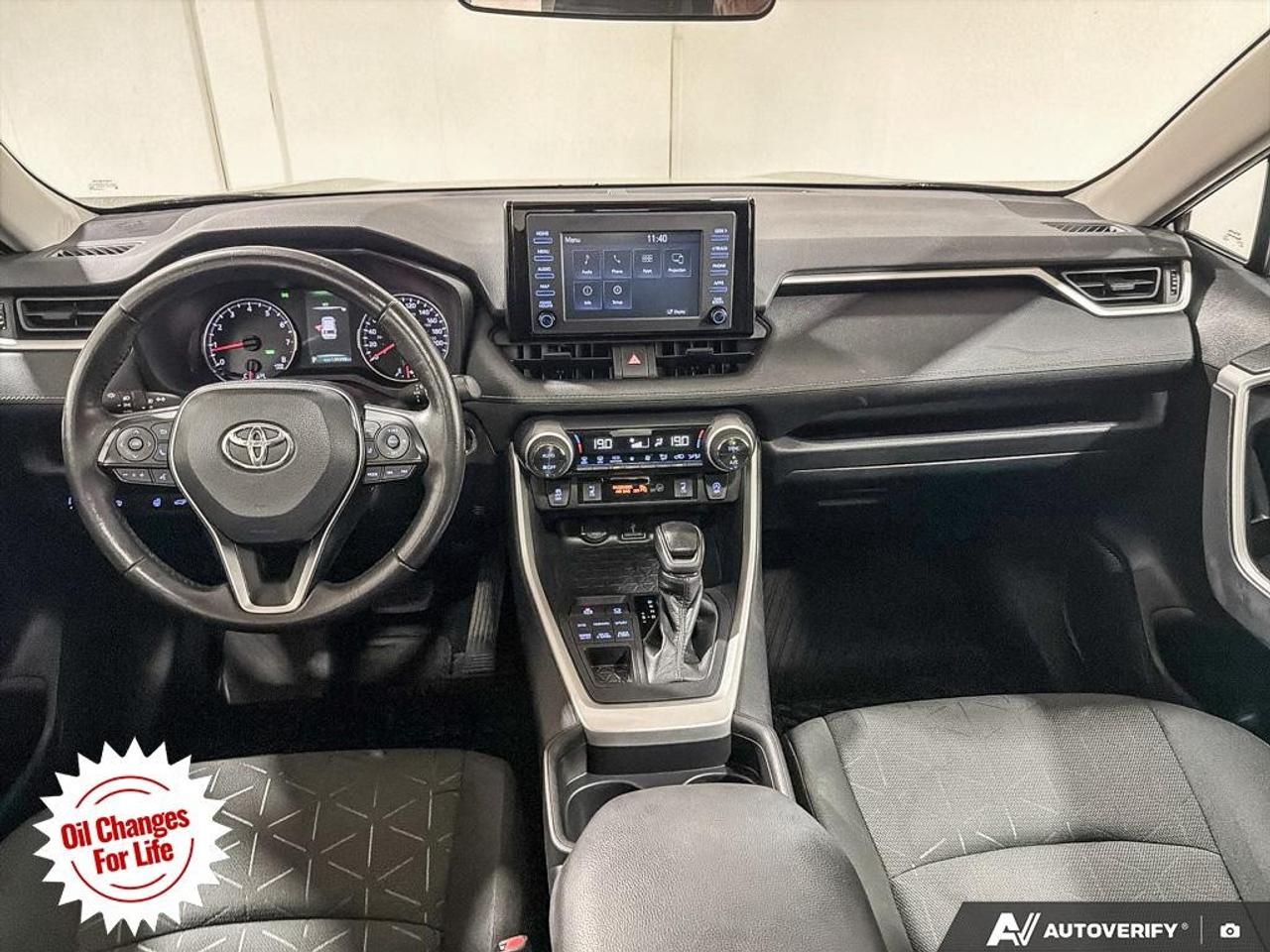 2021 Toyota RAV4 XLE AWD Photo
