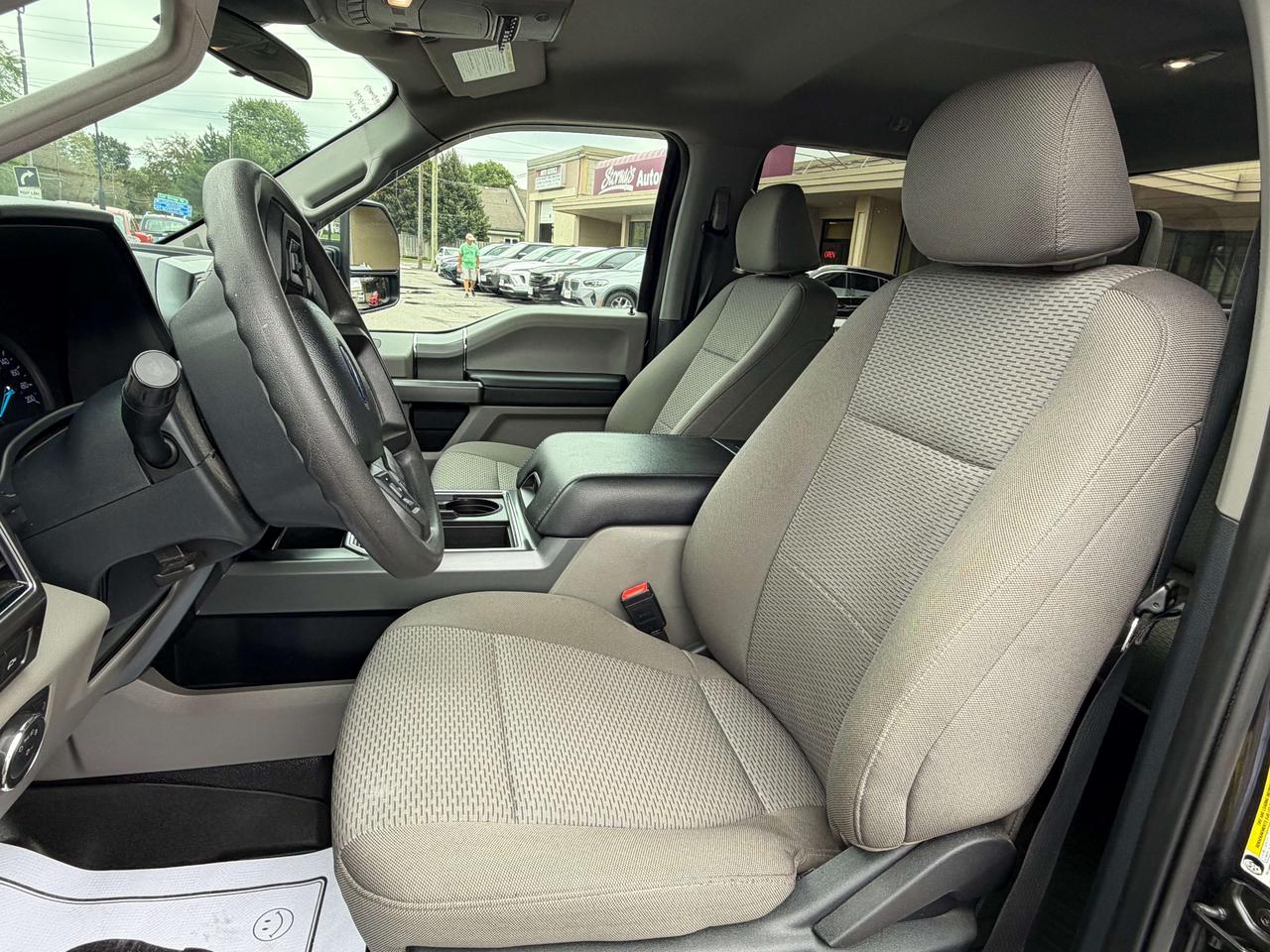 2022 Ford F-250 XLT/HTD SEATS/BACKUP CAM/CALL NAPANEE 613-354-2100 Photo