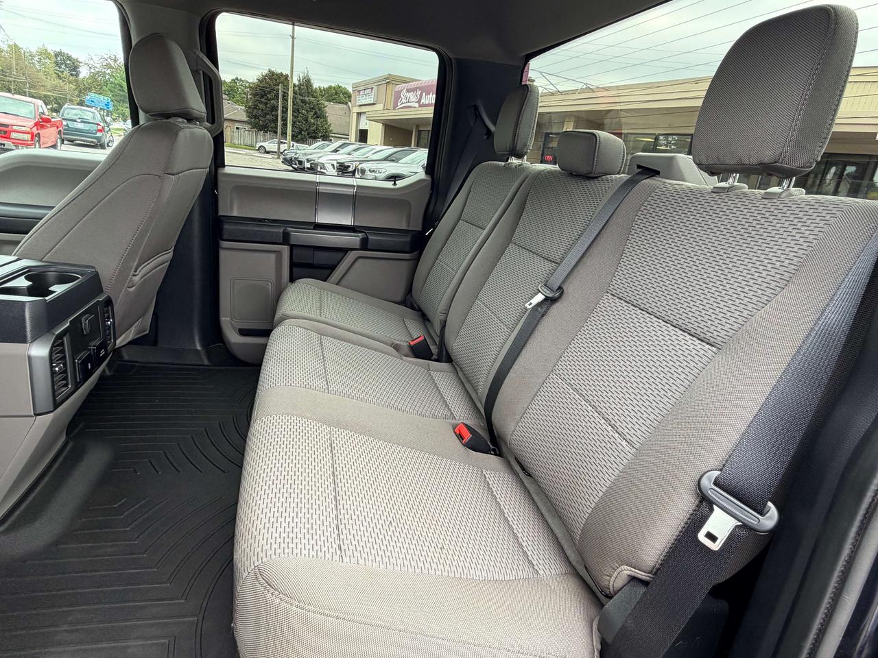 2022 Ford F-250 XLT/HTD SEATS/BACKUP CAM/CALL NAPANEE 613-354-2100 Photo