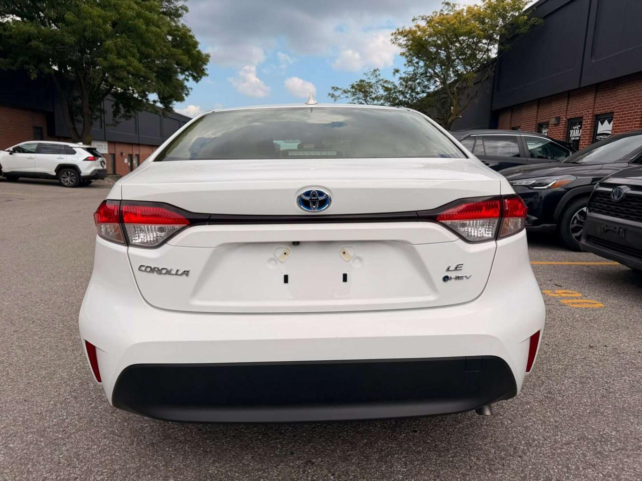 2025 Toyota Corolla Hybrid LE CVT AWD Photo