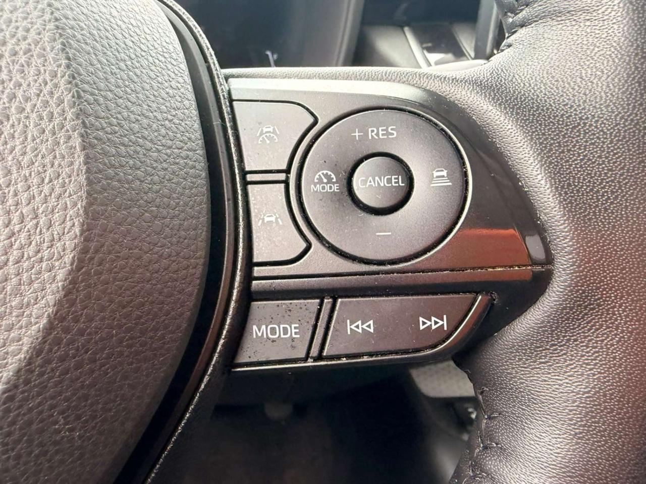 2025 Toyota Corolla Hybrid LE CVT AWD Photo