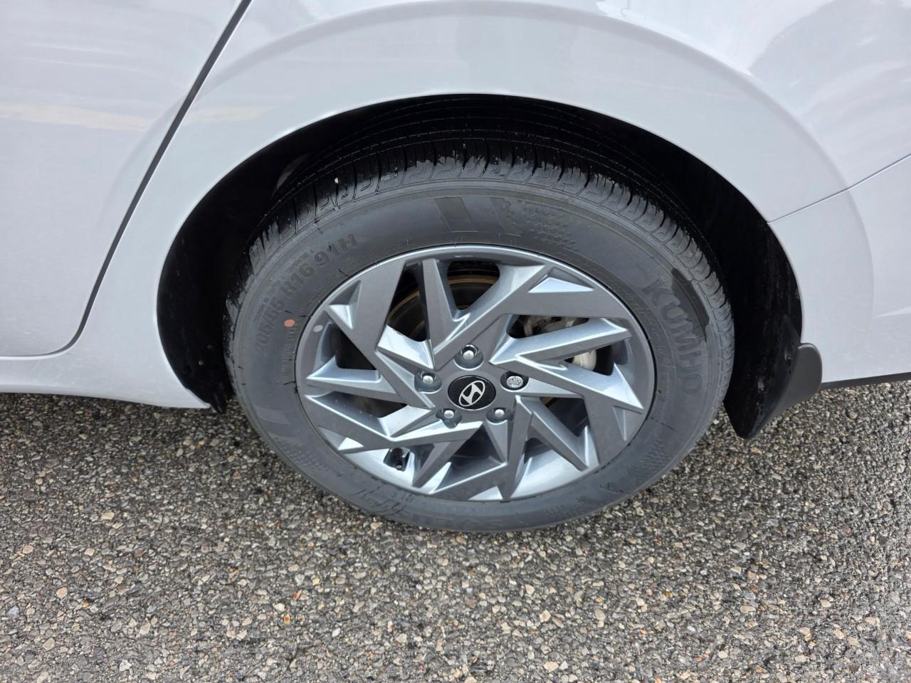 2025 Hyundai Elantra PREFERRED 4DR SEDAN Photo