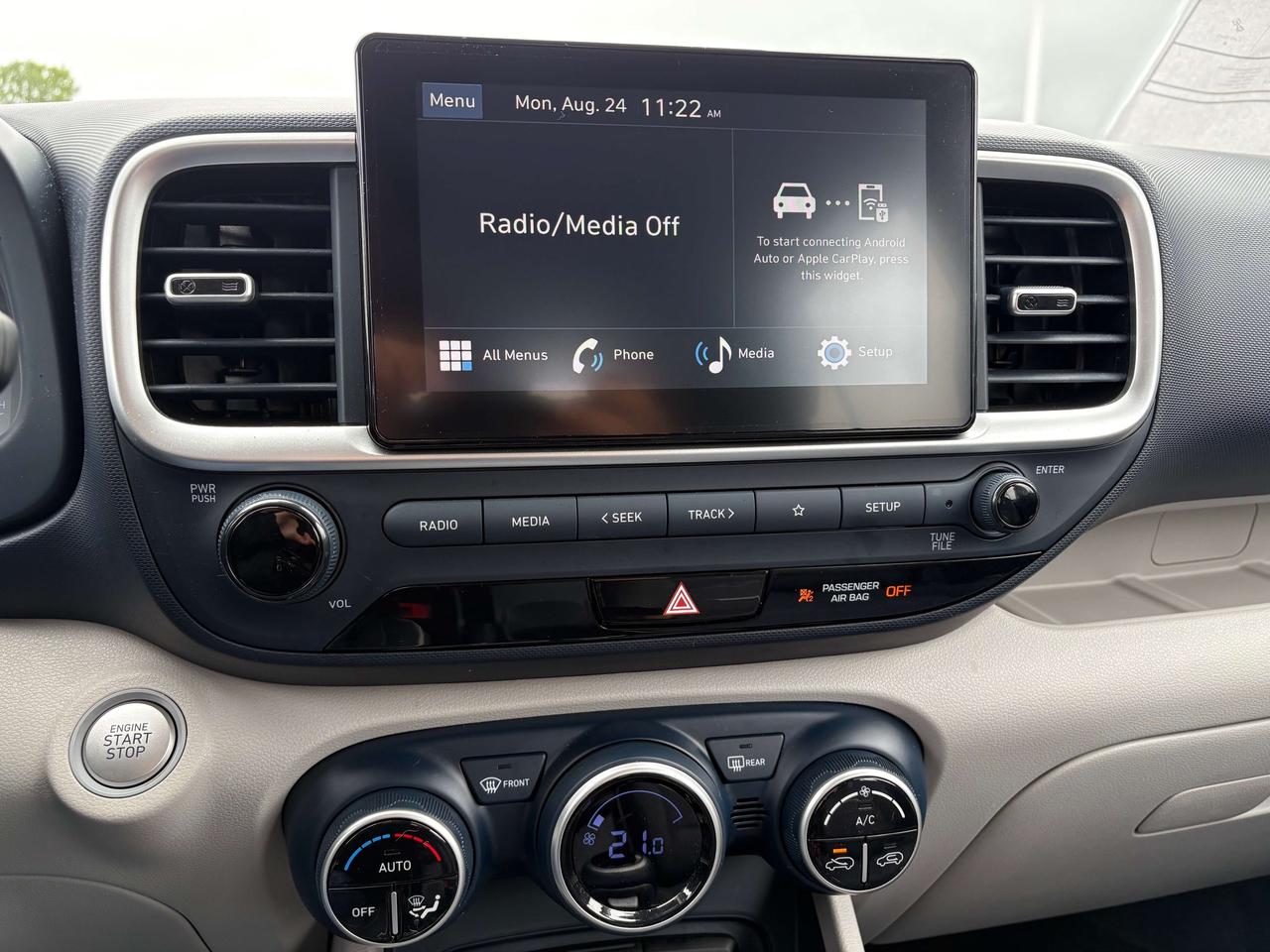 2026 Hyundai Venue Ultimate w/Denim Interior   Sunroof   Heated Seats Photo