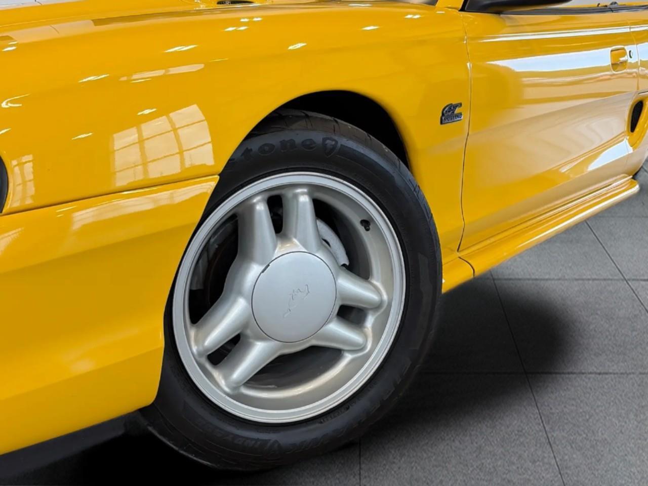 1995 Ford Mustang  Photo5