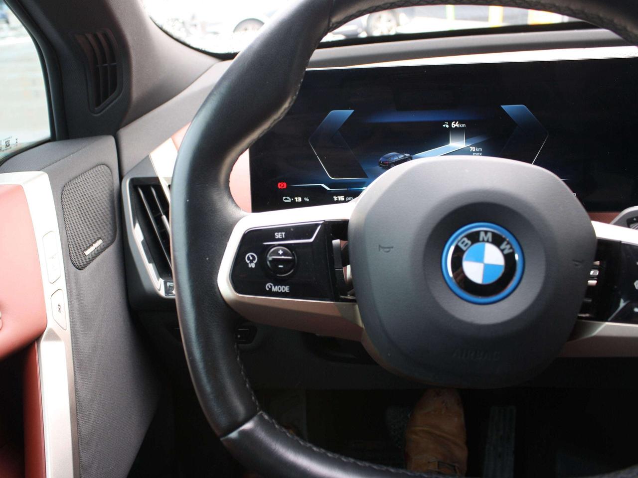 2024 BMW iX M60 xDrive Photo