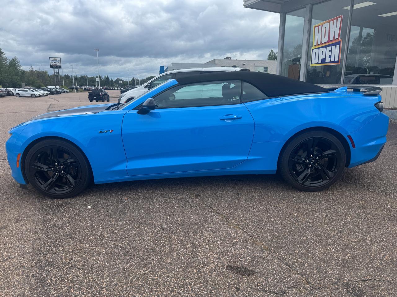 2022 Chevrolet Camaro LT1 2dr Convertible Photo