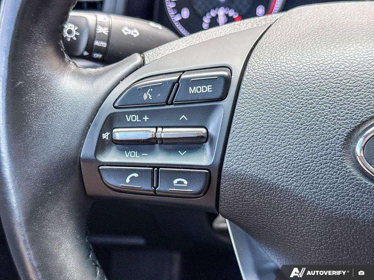2020 Hyundai Elantra Ultimate   LTHR   HTD STEER WHEEL   SUNROOF Photo