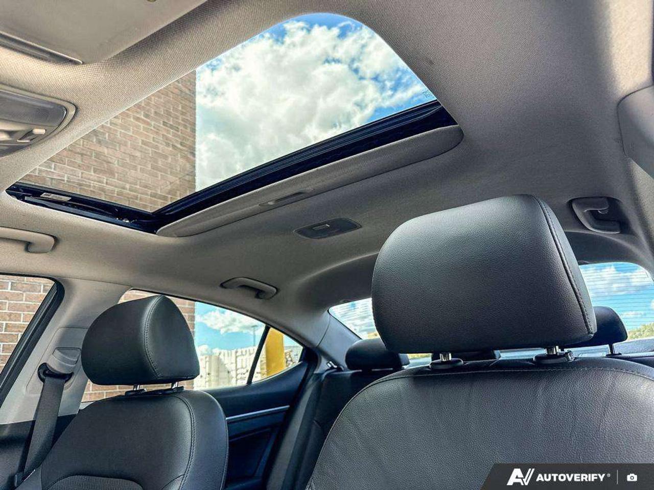 2020 Hyundai Elantra Ultimate   LTHR   HTD STEER WHEEL   SUNROOF Photo