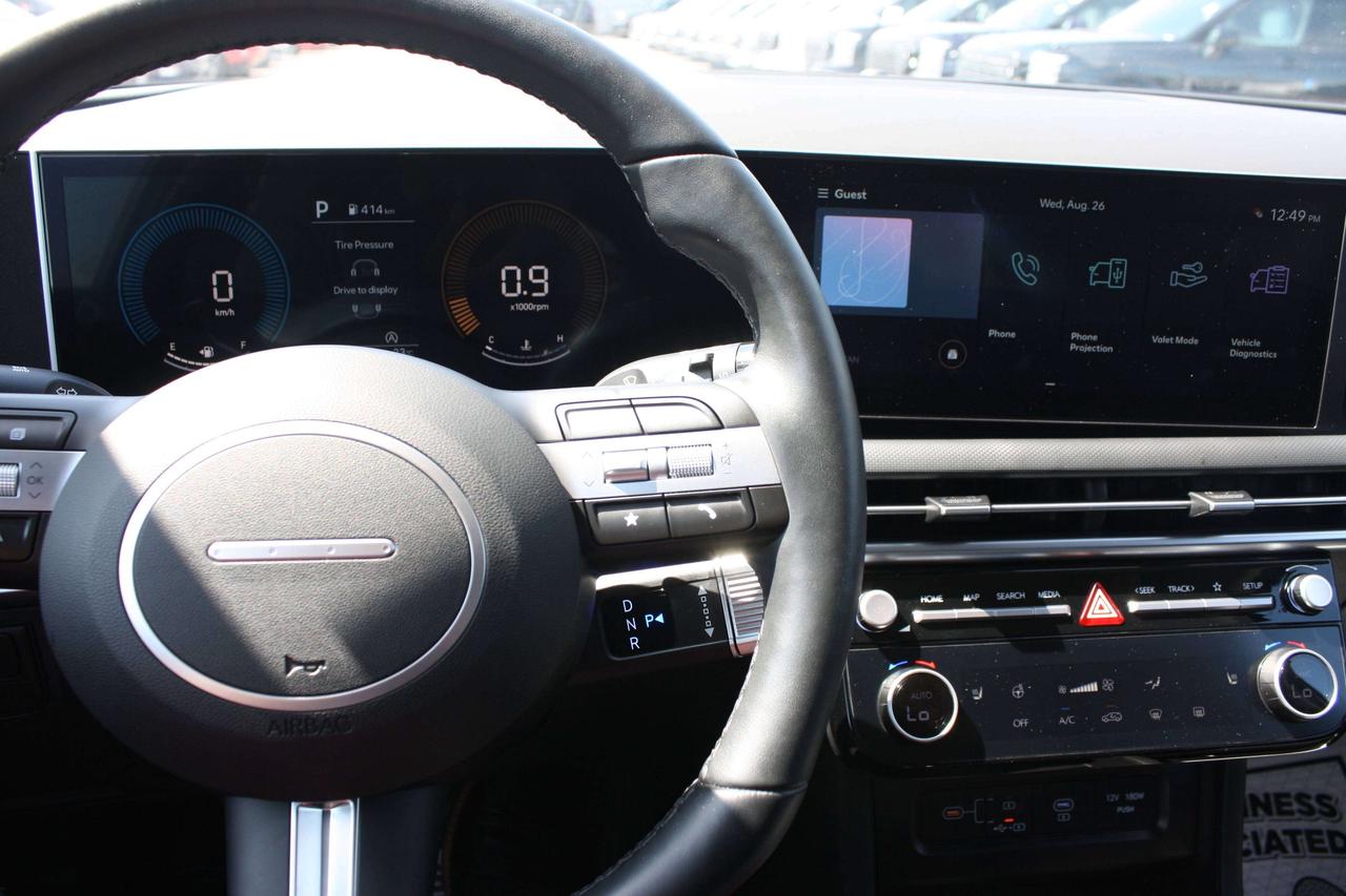 2026 Hyundai Tucson Preferred / Heated Seats / Blind Spot / CarPlay Photo