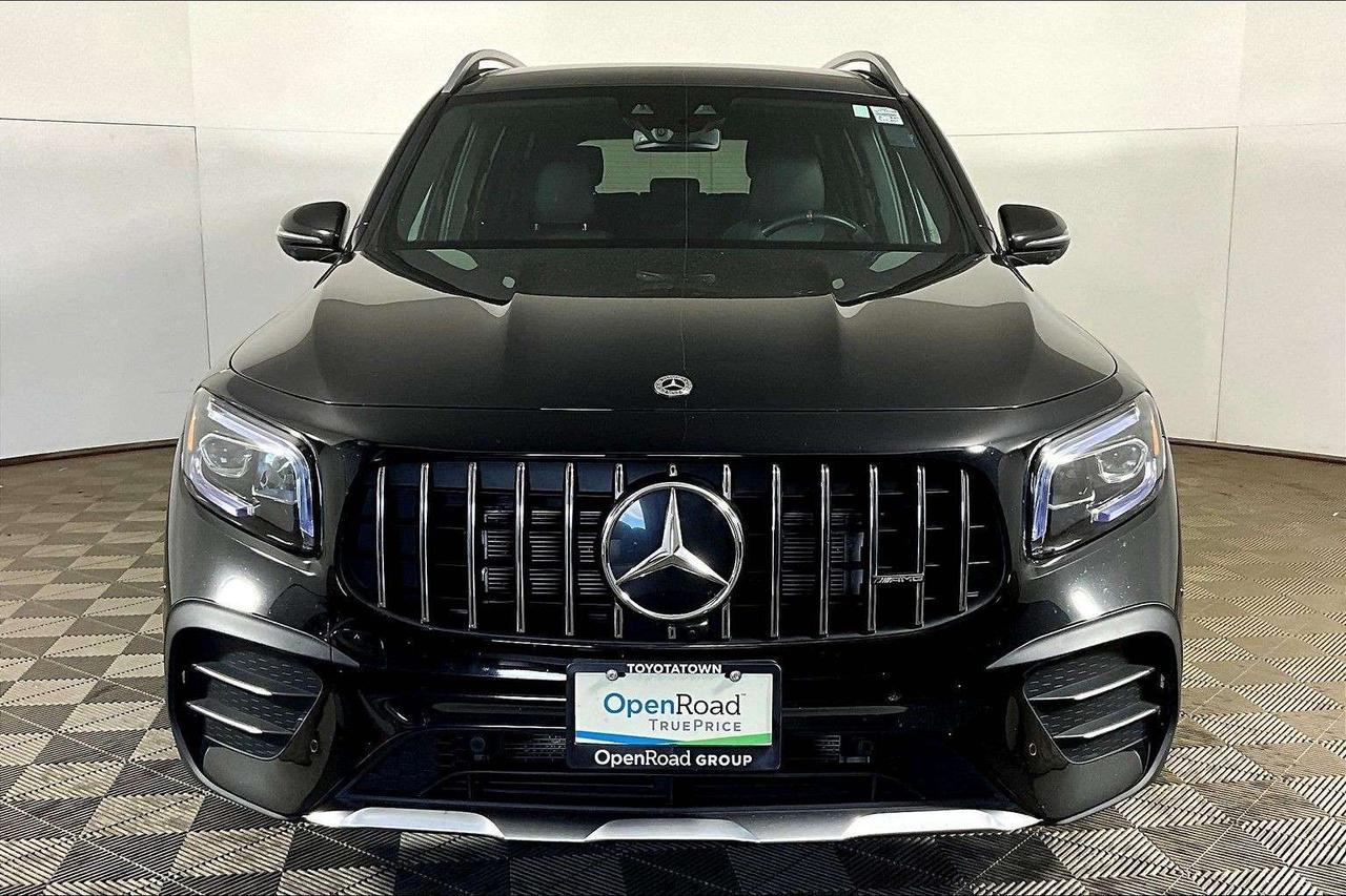 2023 Mercedes-Benz GLB AMG GLB 35 4MATIC SUV Photo2