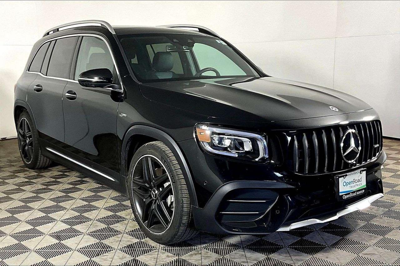 2023 Mercedes-Benz GLB AMG GLB 35 4MATIC SUV Photo
