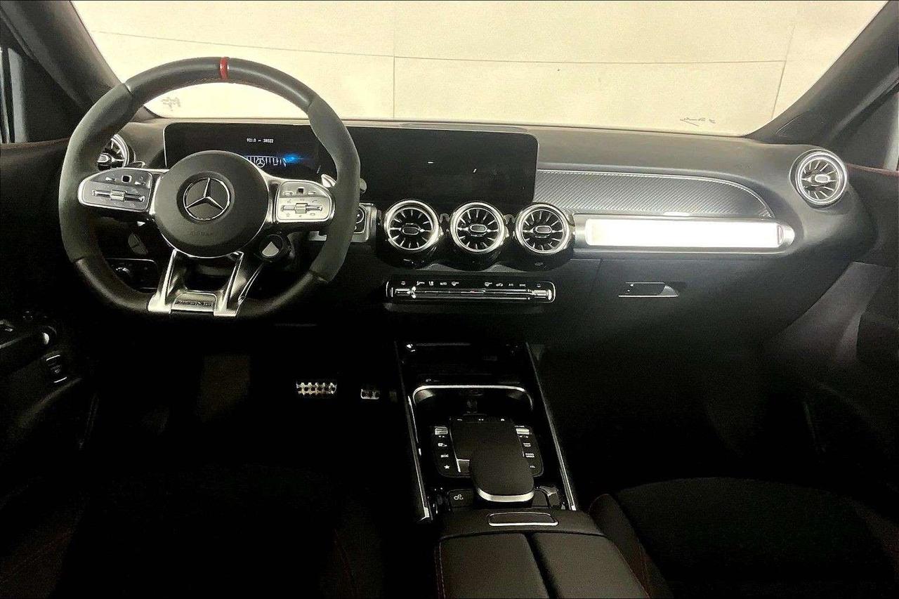 2023 Mercedes-Benz GLB AMG GLB 35 4MATIC SUV Photo