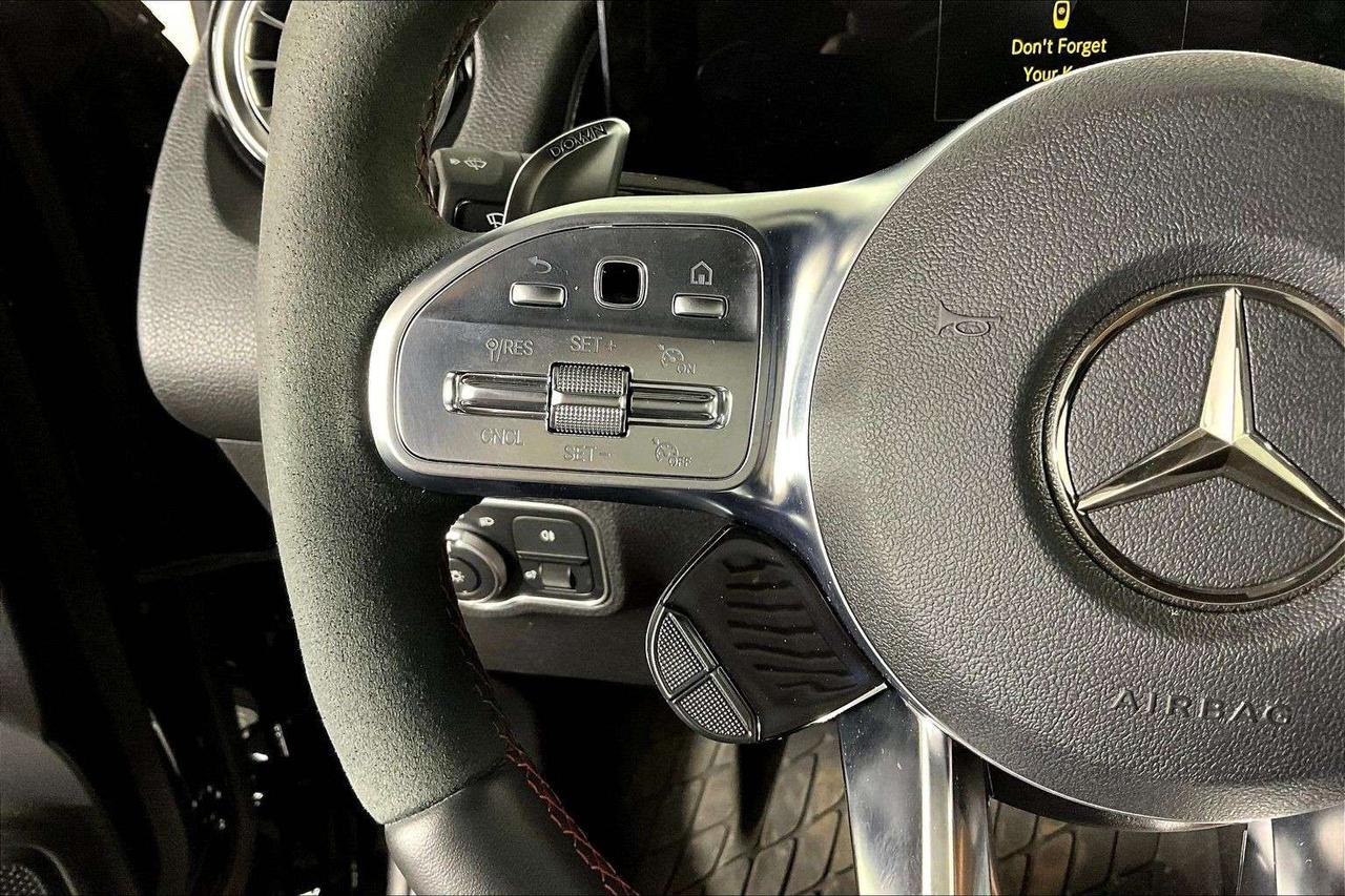 2023 Mercedes-Benz GLB AMG GLB 35 4MATIC SUV Photo
