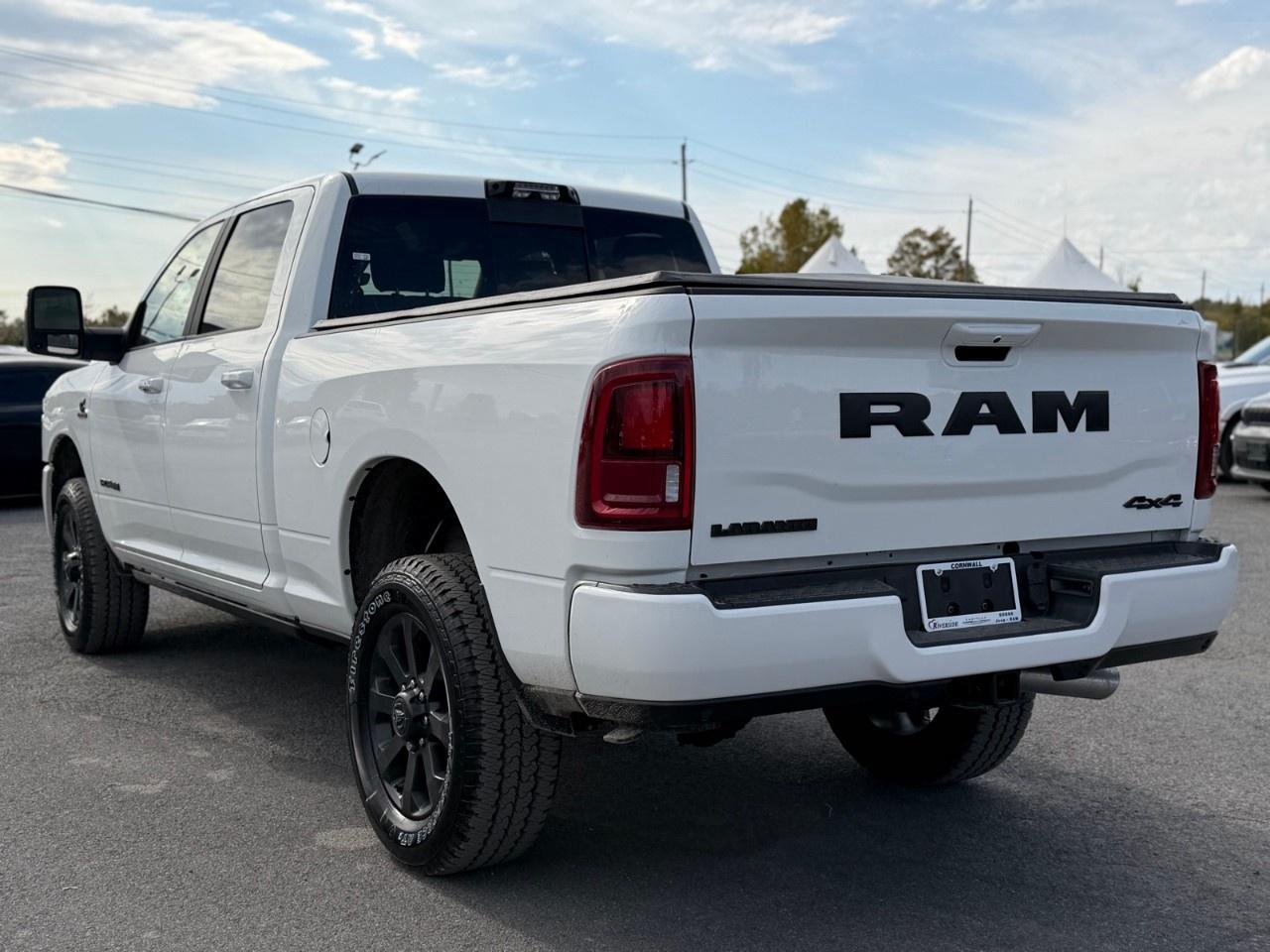 2027 RAM 2500 Laramie 4x4 Crew Cab 6'4" Box Photo