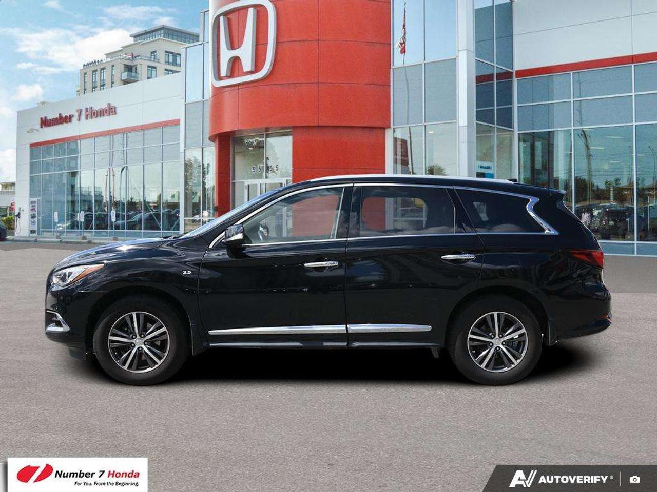 2017 Infiniti QX60 AWD Photo