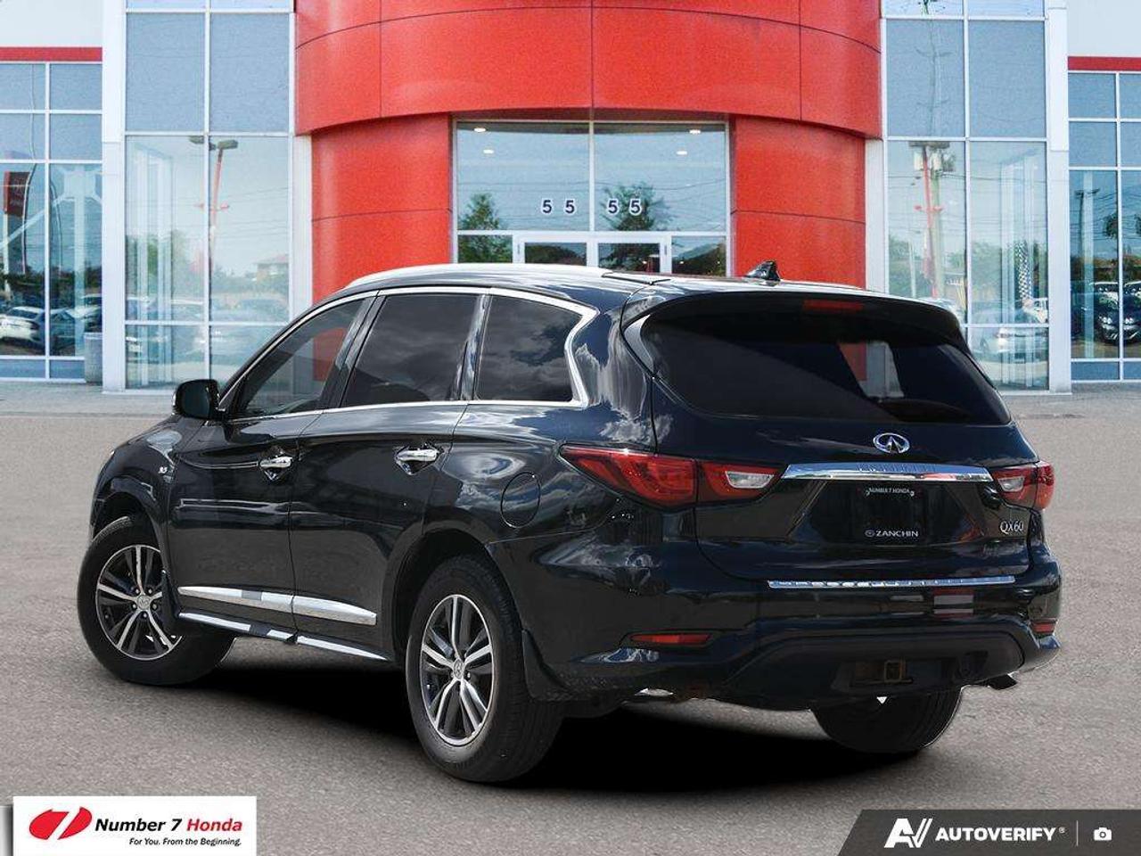 2017 Infiniti QX60 AWD Photo3