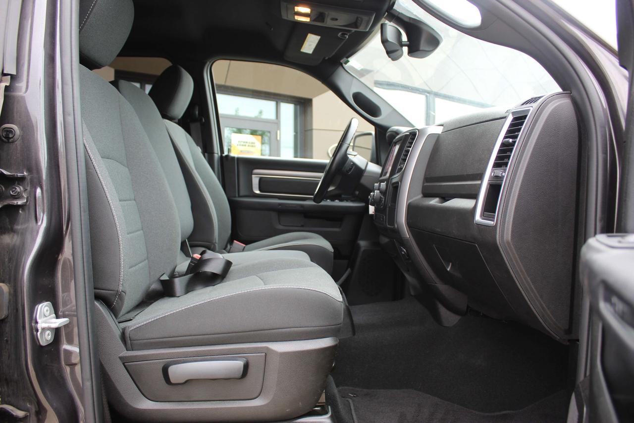 2022 RAM 1500 Warlock Photo