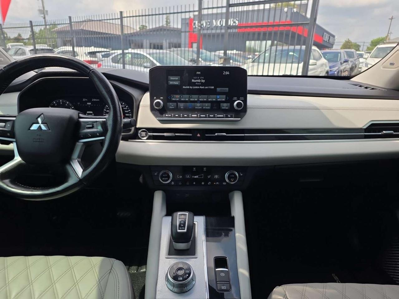 2022 Mitsubishi Outlander GT S-AWC * 1 OWNER / HUD / DRIVER ASSIST / 7 PASSENGERS / 360 Photo