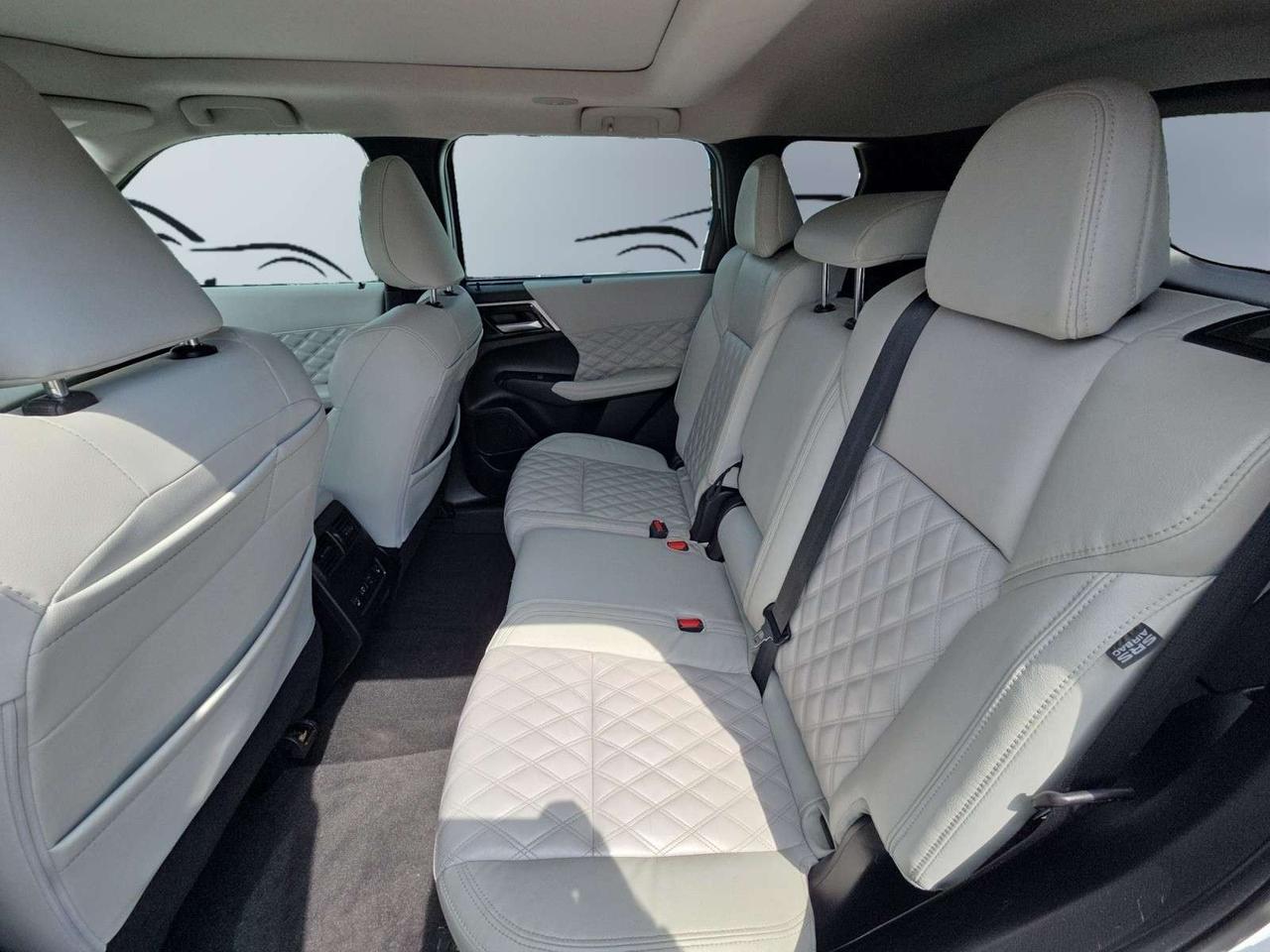 2022 Mitsubishi Outlander GT S-AWC * 1 OWNER / HUD / DRIVER ASSIST / 7 PASSENGERS / 360 Photo