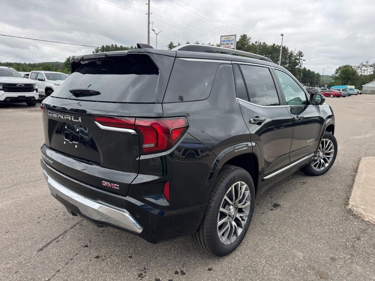 2027 GMC Terrain AWD Denali Photo