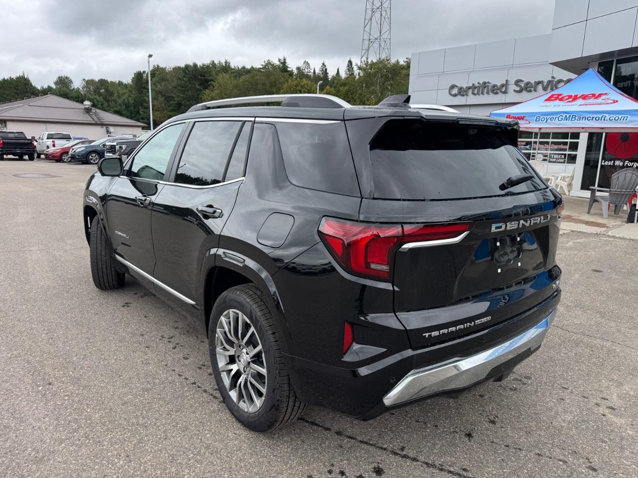 2027 GMC Terrain AWD Denali Photo