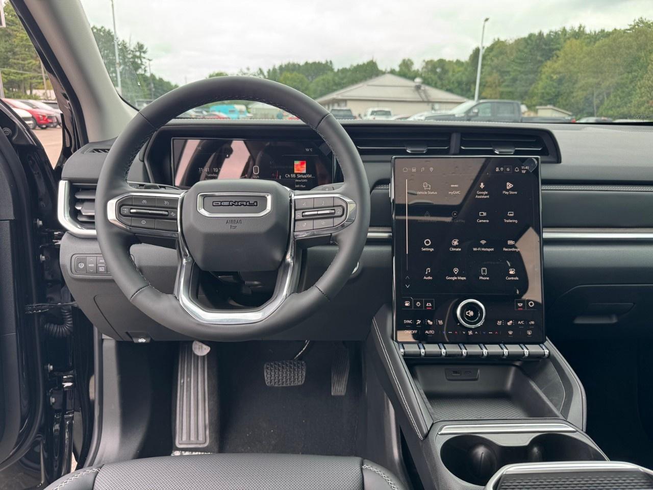 2027 GMC Terrain AWD Denali Photo