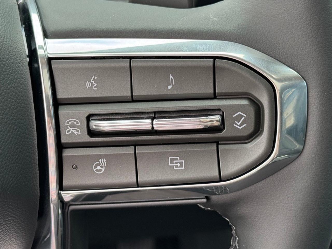 2027 GMC Terrain AWD Denali Photo