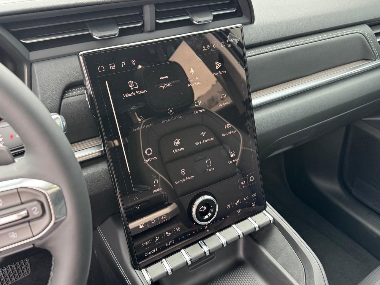 2027 GMC Terrain AWD Denali Photo