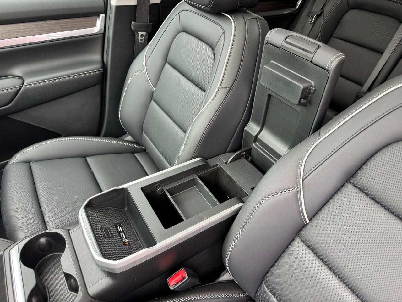 2027 GMC Terrain AWD Denali Photo