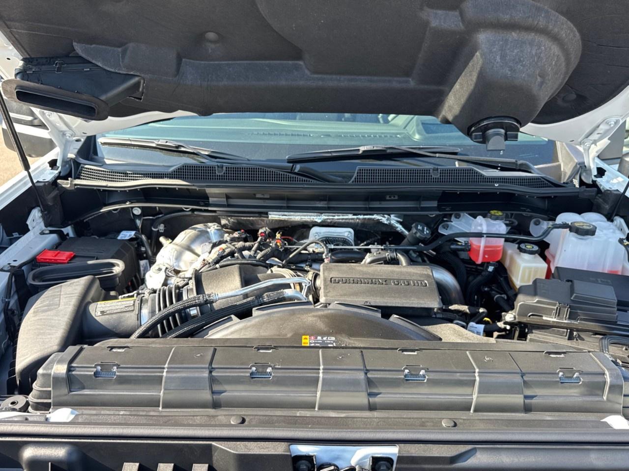 2026 Chevrolet SILVERADO 2500HD 4WD Crew Cab Standard Box LTZ Photo