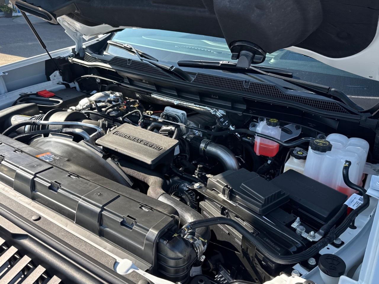2026 Chevrolet SILVERADO 2500HD 4WD Crew Cab Standard Box LTZ Photo
