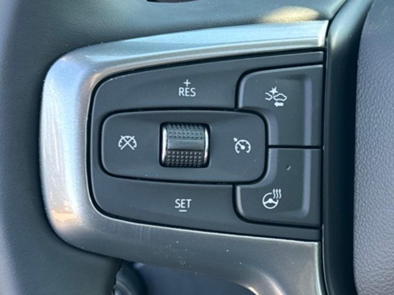 2026 Chevrolet SILVERADO 2500HD 4WD Crew Cab Standard Box LTZ Photo