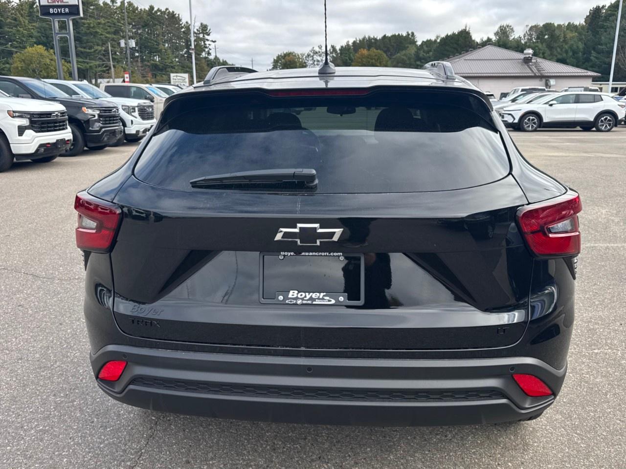 2026 Chevrolet Trax Fwd 4dr Lt Photo