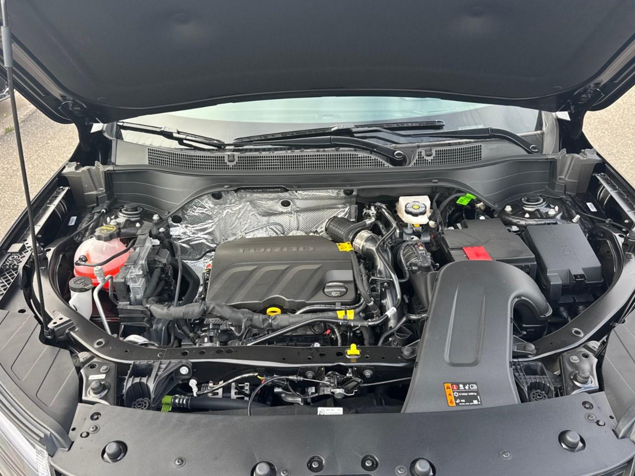 2026 Chevrolet Trax Fwd 4dr Lt Photo