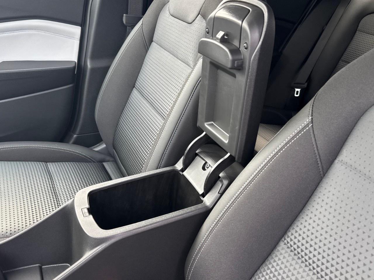 2026 Chevrolet Trax Fwd 4dr Lt Photo