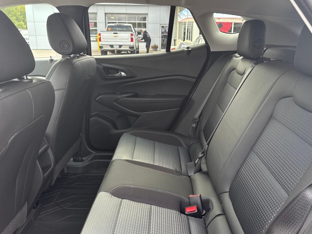 2026 Chevrolet Trax Fwd 4dr Lt Photo