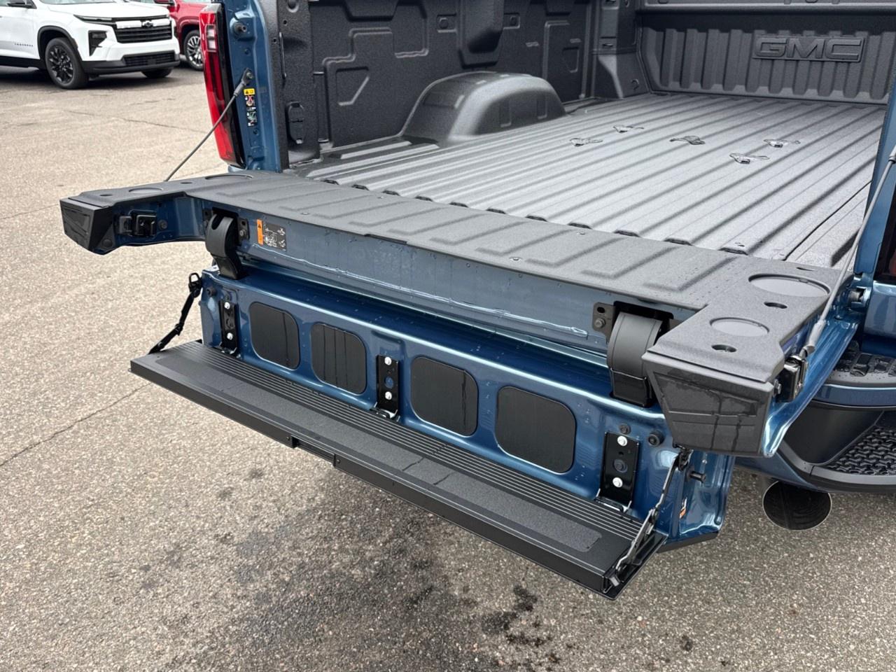 2026 GMC Sierra 3500HD 4WD Crew Cab Long Box Denali Ultimate Photo