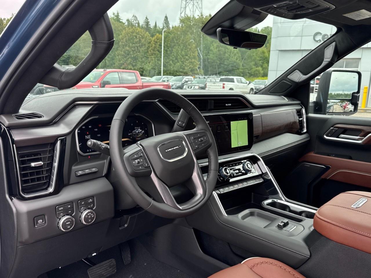 2026 GMC Sierra 3500HD 4WD Crew Cab Long Box Denali Ultimate Photo