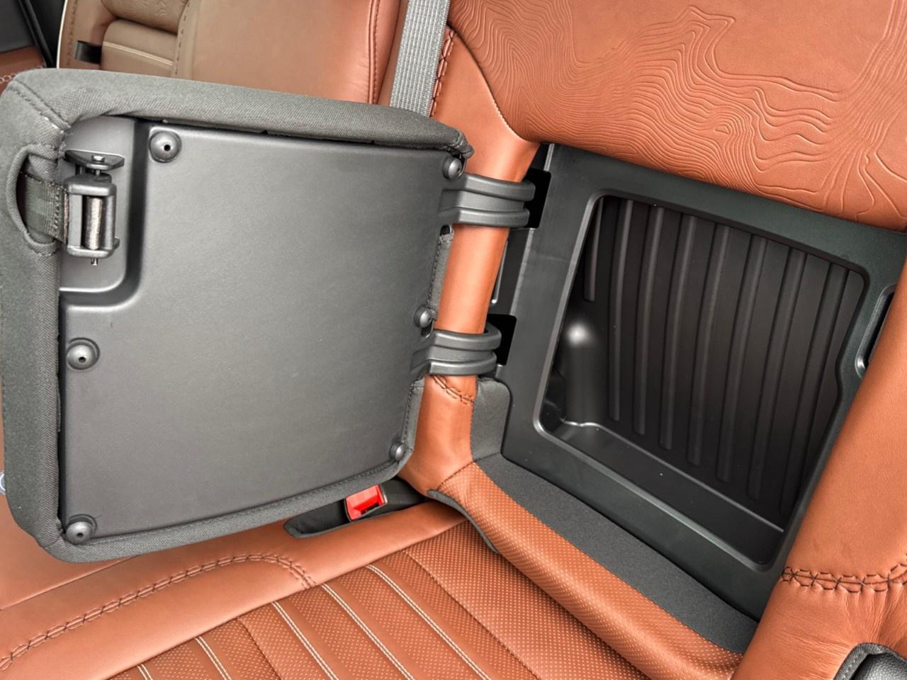 2026 GMC Sierra 3500HD 4WD Crew Cab Long Box Denali Ultimate Photo