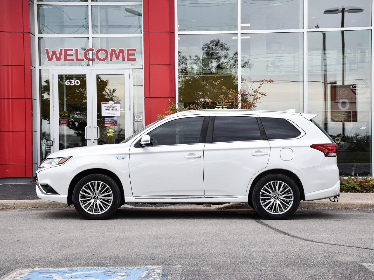 2021 Mitsubishi Outlander Plug-In Hybrid SE 4dr S-AWC Photo2