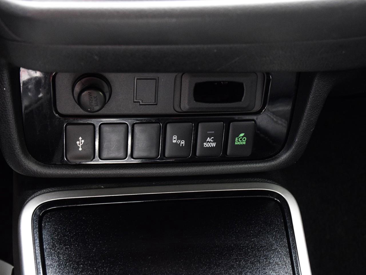 2021 Mitsubishi Outlander Plug-In Hybrid SE 4dr S-AWC Photo
