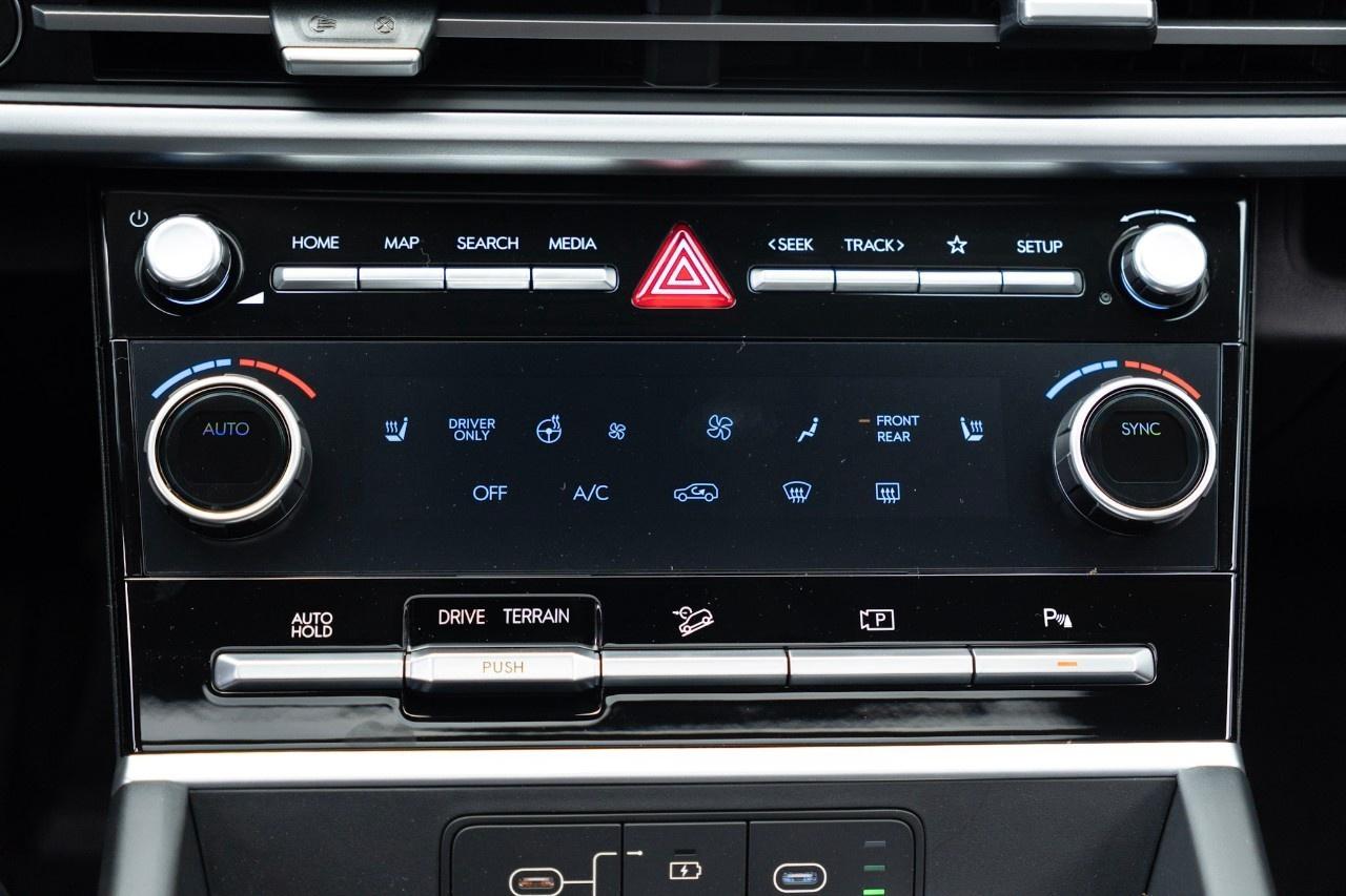 2026 Hyundai Santa Fe Hybrid Luxury AWD Photo