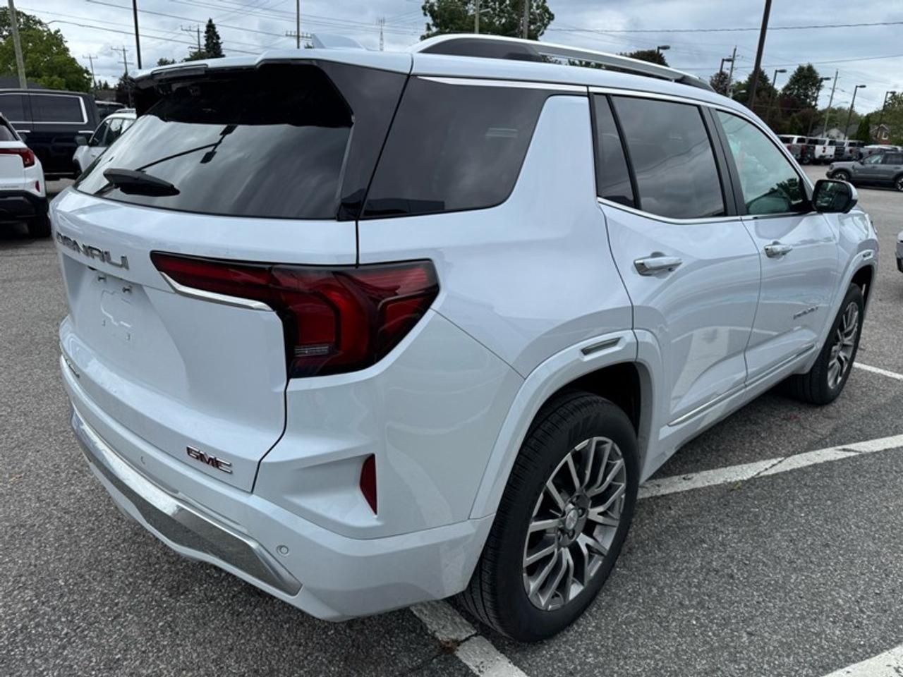 2026 GMC Terrain AWD Denali Photo