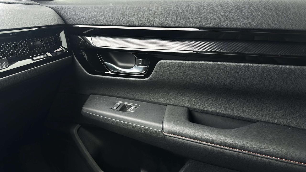 2026 Honda CR-V Touring Photo