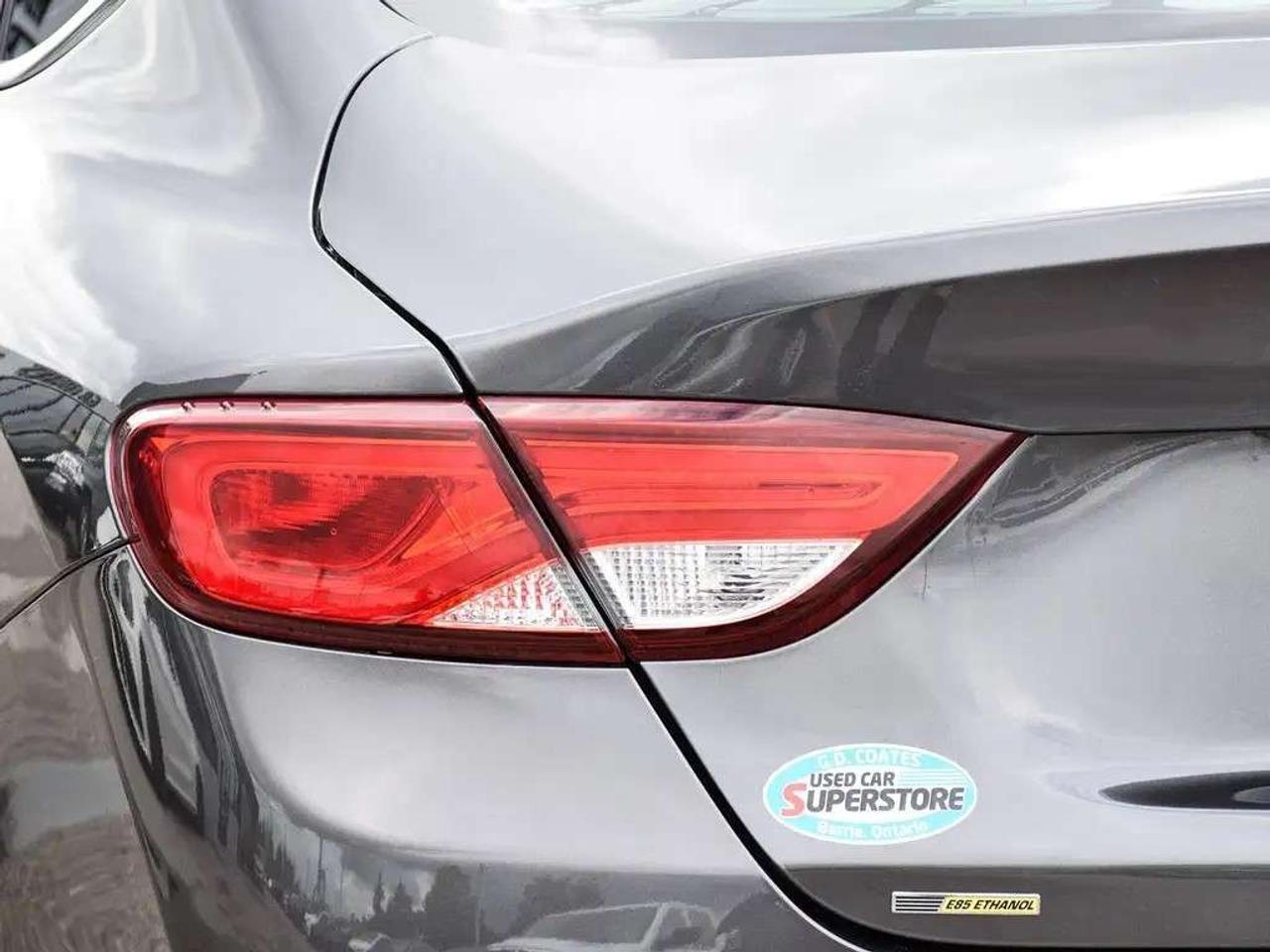 2015 Chrysler 200 C ~Nav ~Heated Leather ~Moonroof ~Bluetooth ~Cam Photo