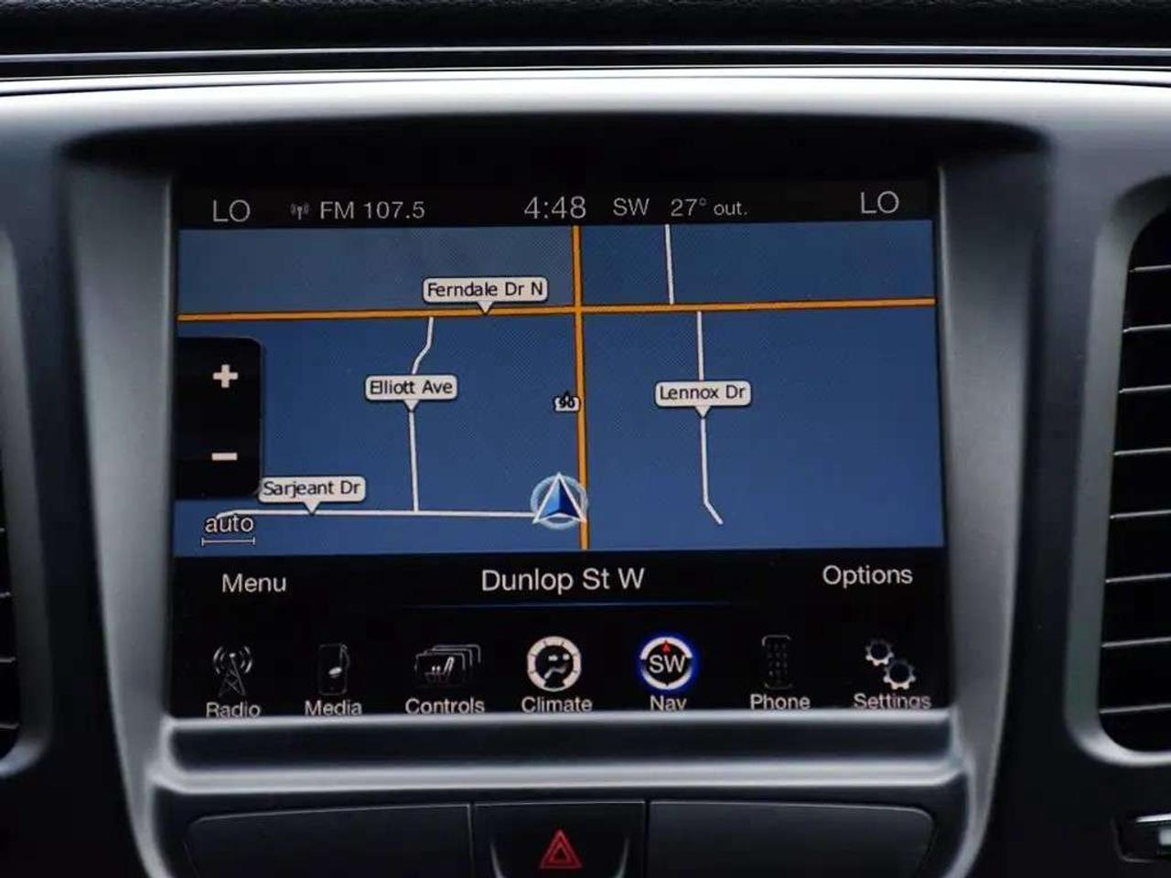 2015 Chrysler 200 C ~Nav ~Heated Leather ~Moonroof ~Bluetooth ~Cam Photo