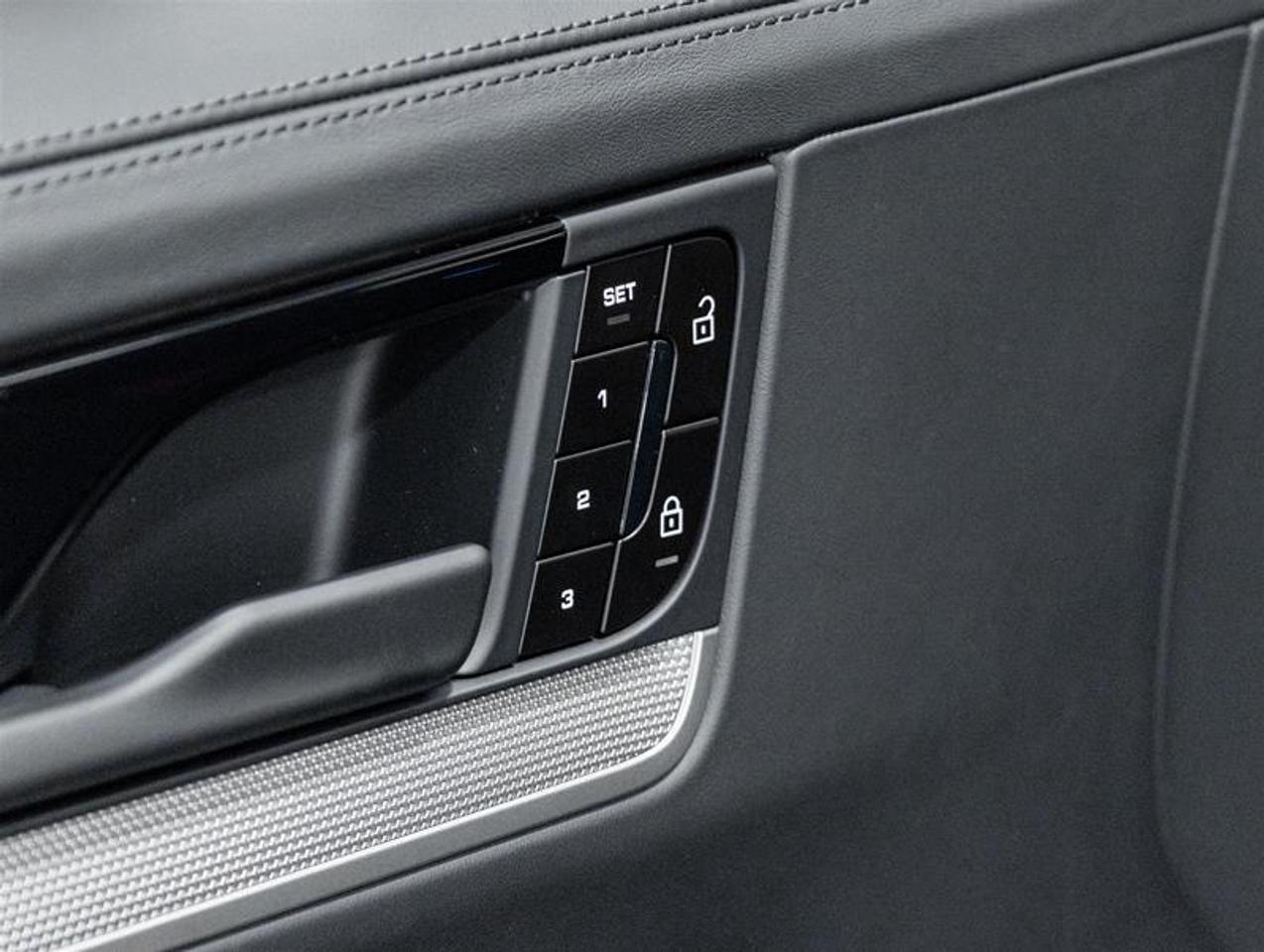 2026 Porsche Cayenne  Photo